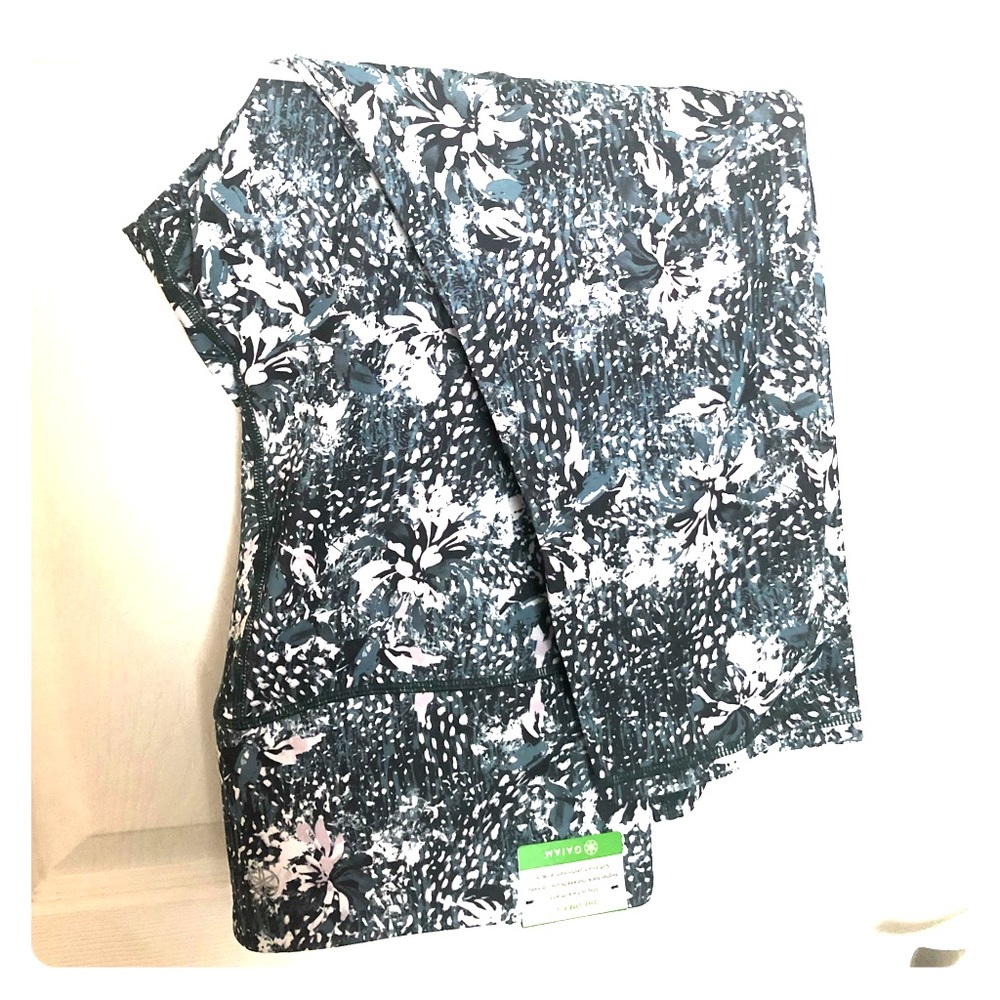 Gaiam The Om Fit green leggings